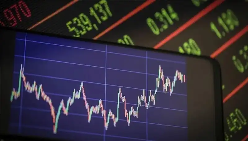 Yatırımcılar Teknoloji Hisselerine Yöneliyor: Gelecek Beklentileri Neler?