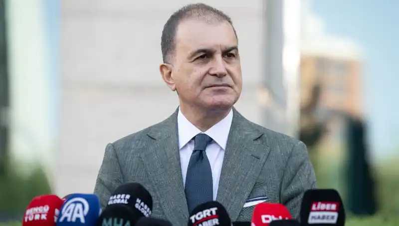 Ömer Çelik'ten Özel'e Sert Tepki: Meşru Demokratik Alan Tehdidi!