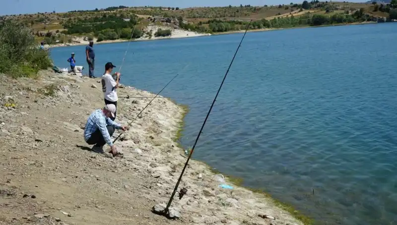 Efsane Anlar: Barajda Patlayan Kafesler, Kalabalığı Durdurdu!