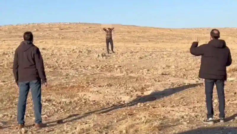 Jandarma ve MİT İşbirliğiyle Terör Örgütü Sabotajcısı Teslim Oldu!