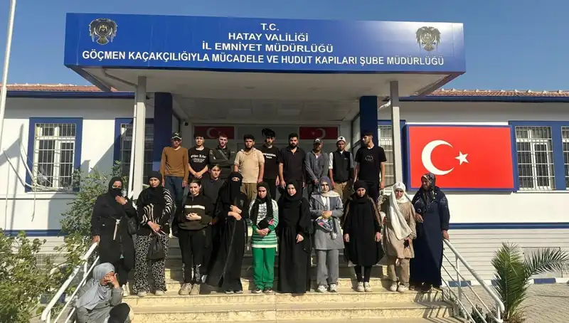 Minibüste 24 Kaçak Göçmen Yakalandı: Göçmenlik Sorunu Yeniden Gündemde