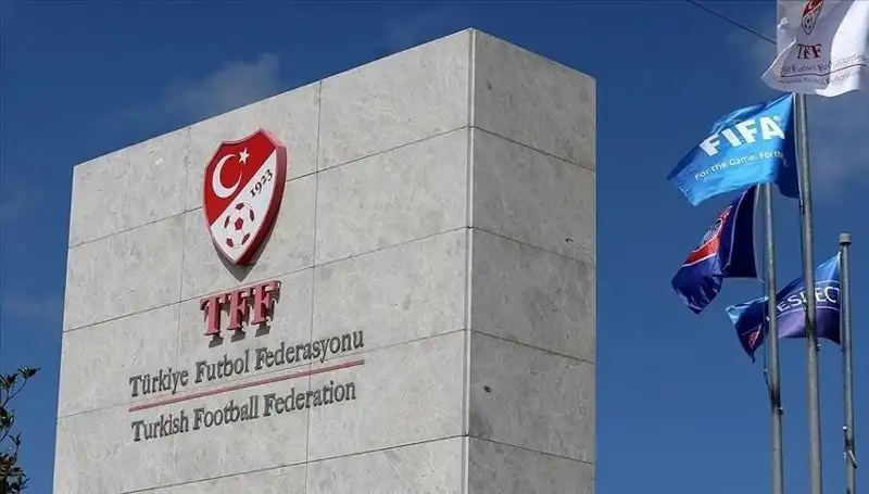 Türkiye Futbol Federasyonu'ndan Çarpıcı Açıklama: Profesyonel Liglerde Takım Sayısı Düşüyor!