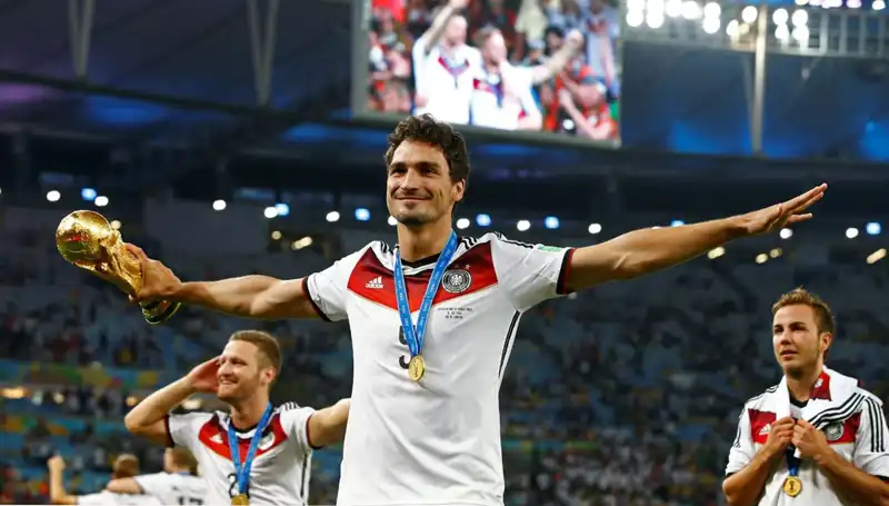 Hummels Futbol Kariyerine Veda Ediyor: Emekliliğin Ardındaki Sebepler