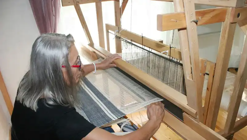 Eski Giysi İpleriyle Tasarlanan Eşyalarda Yaratıcılığın Sınırlarını Zorlamak