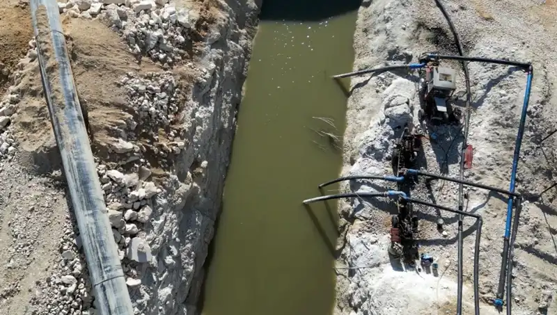 Karaman’da Musluk Suyuna Petrol Karıştı: İlk Belirtiler Sulama Pompalarında!