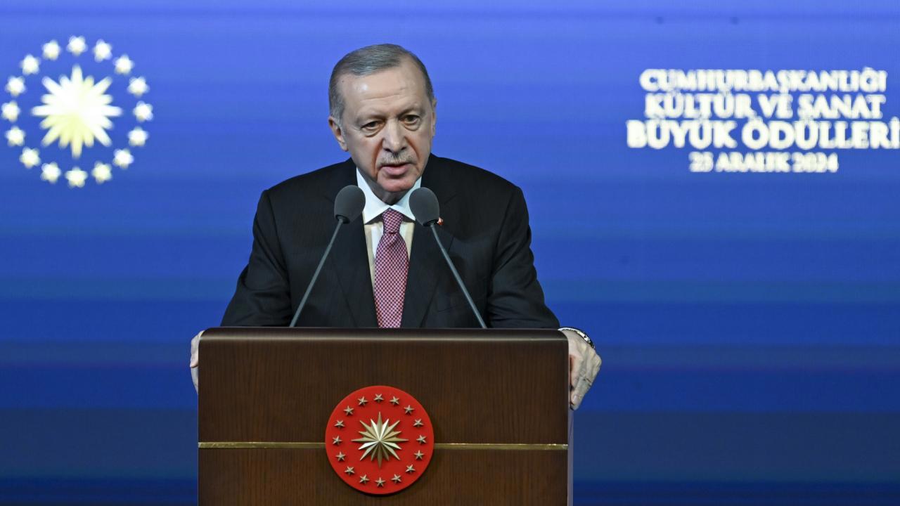 Cumhurbaşkanı Erdoğan, Kültür ve Sanat Alanında Destek Sözü Verdi