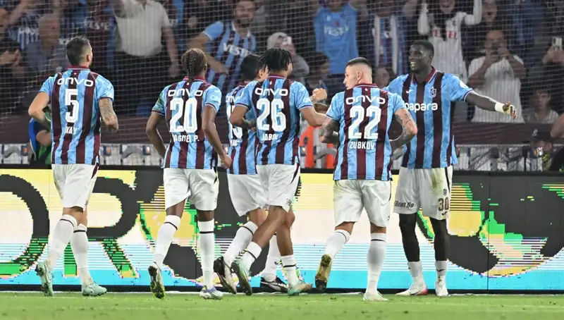 Trabzonspor, Kocaelispor Maçında Şampiyonluk İçin Sahada: Canlı Anlatım