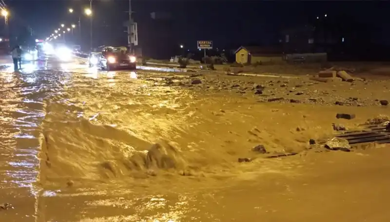 Konya ve Ankara’da Sel Felaketi: Canlar Tehlikede, Maddi Hasar Büyük!