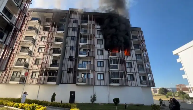 Çanakkale'de Korku Dolu Anlar! Sabah Dumanla Uyandılar
