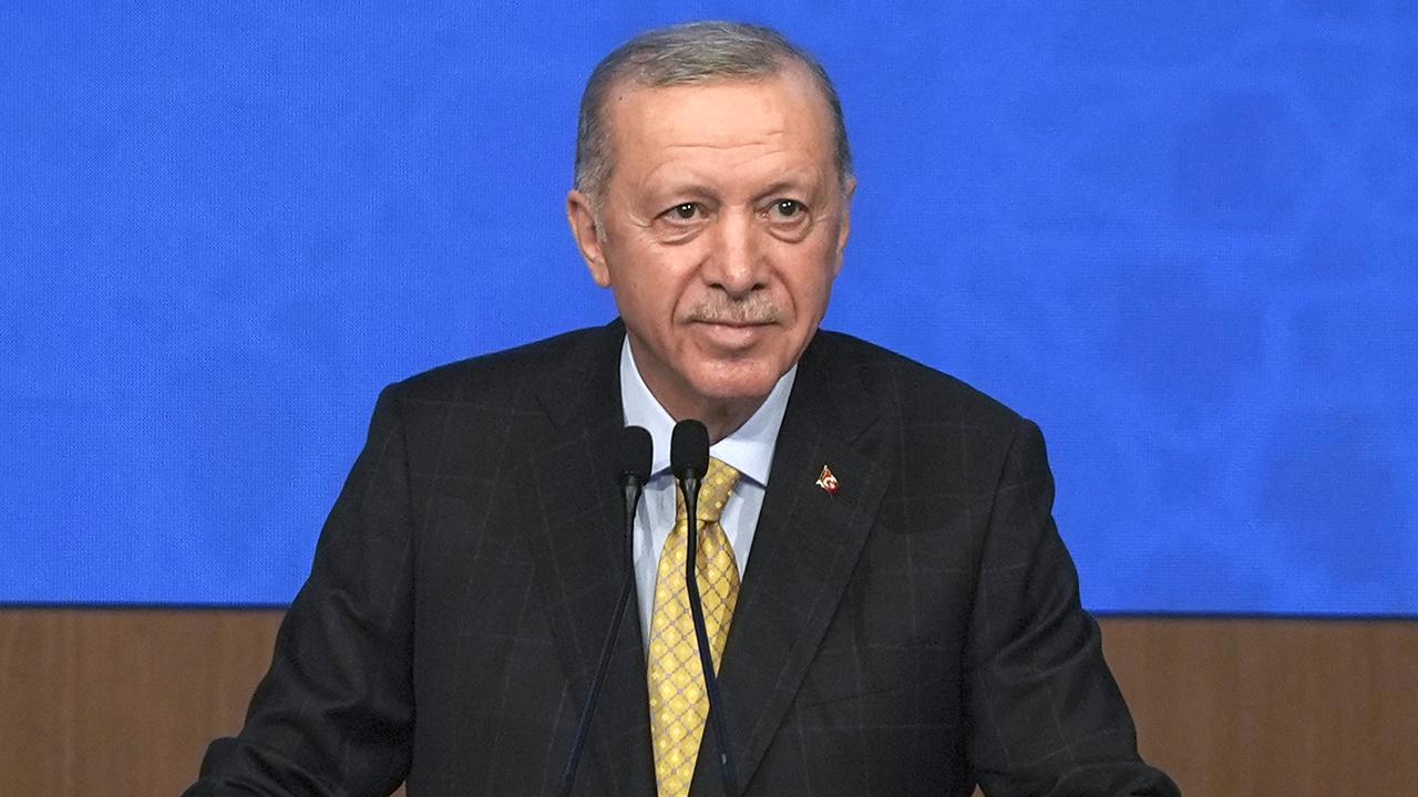 Cumhurbaşkanı Erdoğan'dan Deprem Bölgelerine Müjde: Tüm Konutlar Yıl Sonuna Kadar Teslim Edilecek