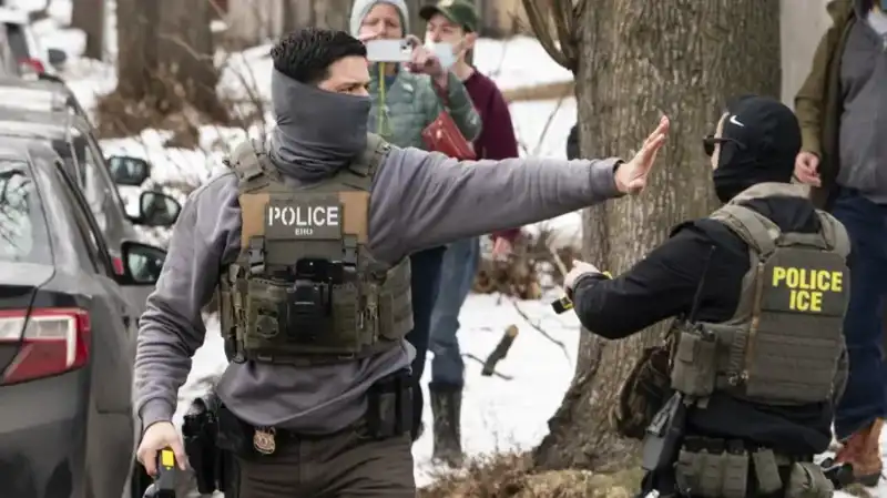 ABD Mahkemeleri ICE'a Uyarıda Bulundu: 4 Bin Over Tutuklama Soruşturması!