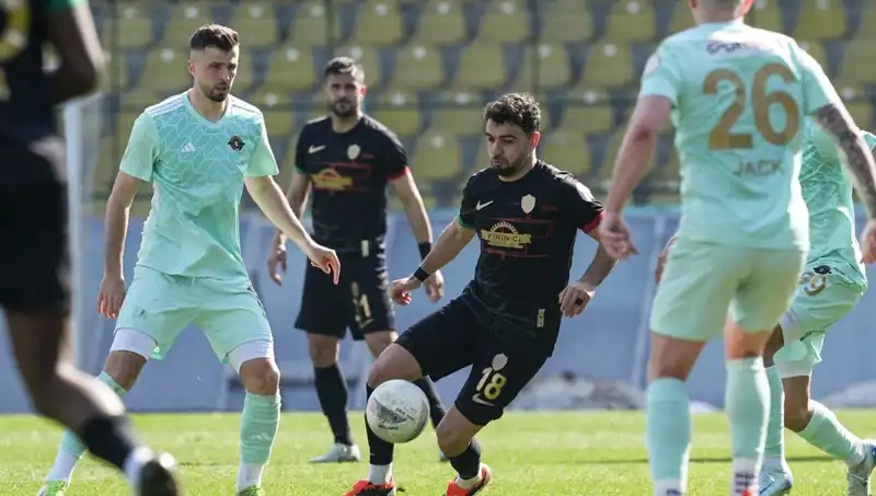 1. Lig’de Dikkat Çeken Çatışma: Esenler Erokspor ve Amed Sportif Maçında Neler Oldu?