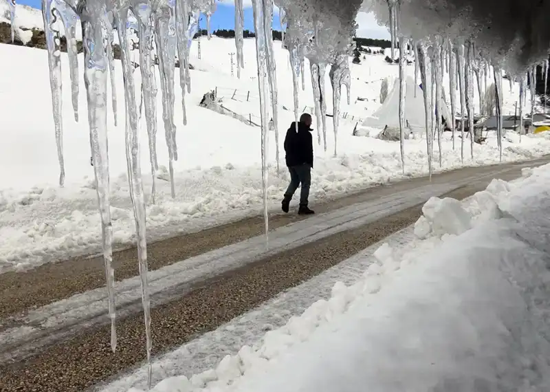 Dondurucu Soğuklar: Sıcaklık Eksi 26 Dereceyi Buldu!