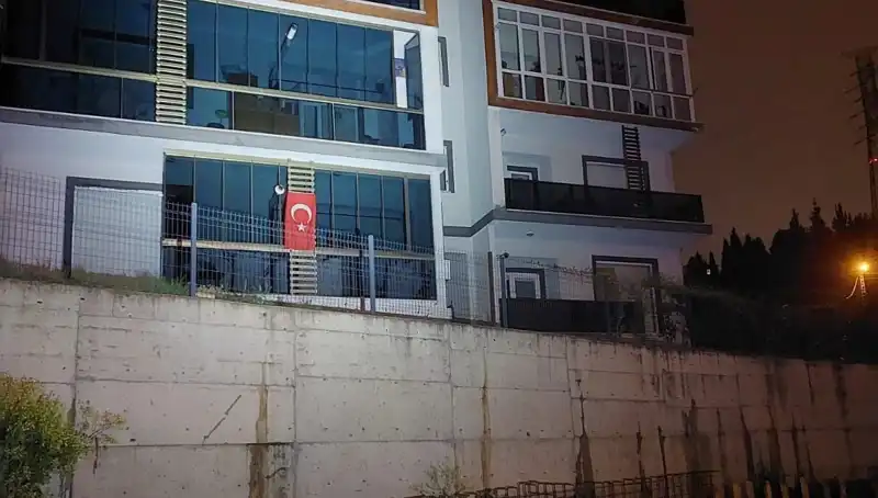 Sakarya'da Tedbir Amaçlı 4 Katlı Apartman Tahliye Edildi!