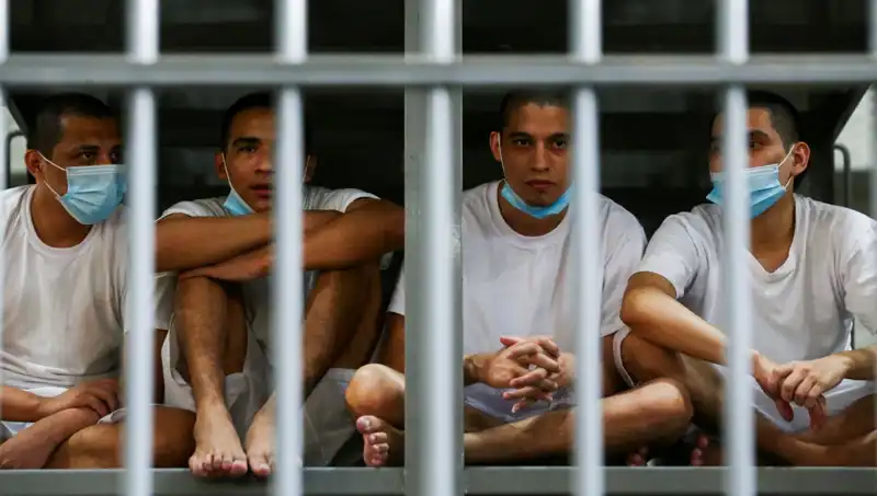 El Salvador, Venezuela’ya Siyasi Tutuklu Teklifinde Bulundu: Neler Oluyor?