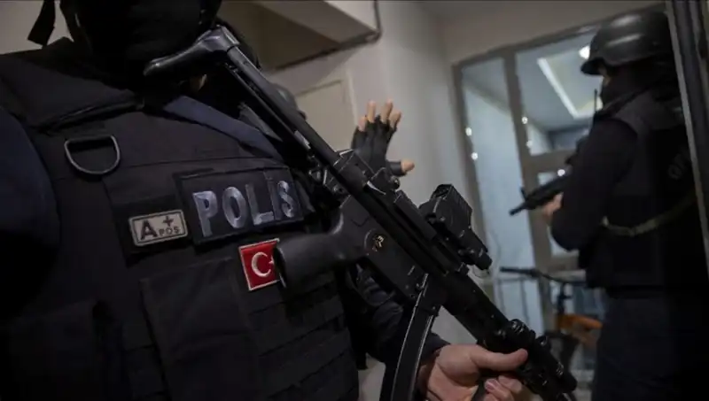 Türkiye'nin 17 İlinde DAEŞ Operasyonu: 89 Şüpheli Gözaltına Alındı