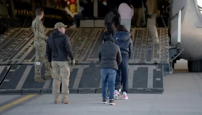 Kosova, ABD Göçmenlerini Kurtarmak İçin Kolları Sıvadı