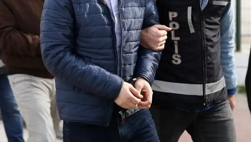 Hırsızlık Çetesi Suçüstü: Emniyet Ekipleri 5 Kişiyi Tutukladı