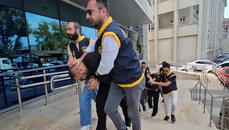 FETÖ Yalanıyla Milyonlarca Dolar Vurgun: Gerçekler Ortaya Çıkıyor