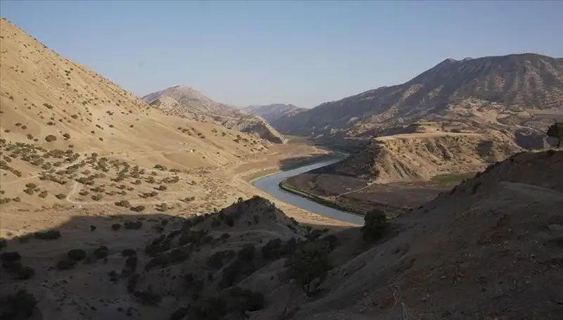 Tahran'da Su Azlığı Alarmı: Tüketimi Yüzde 20 Azaltma Çağrısı