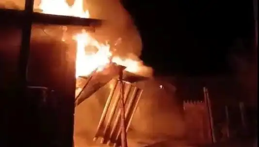 Karabük’te İki Evde Korkutan Yangın: Can Kaybı Yok Ama Maddi Zarar Büyük