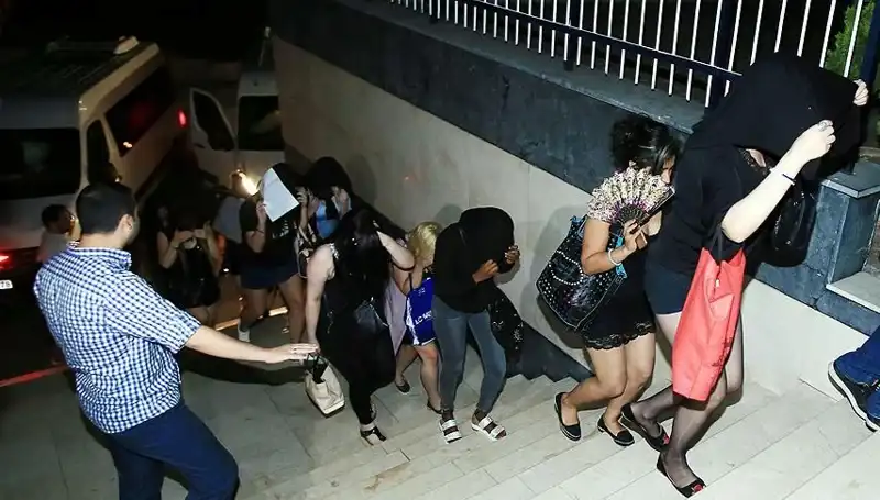 Düzce'de Fuhuş Operasyonu: 5 Zanlı Gözaltına Alındı