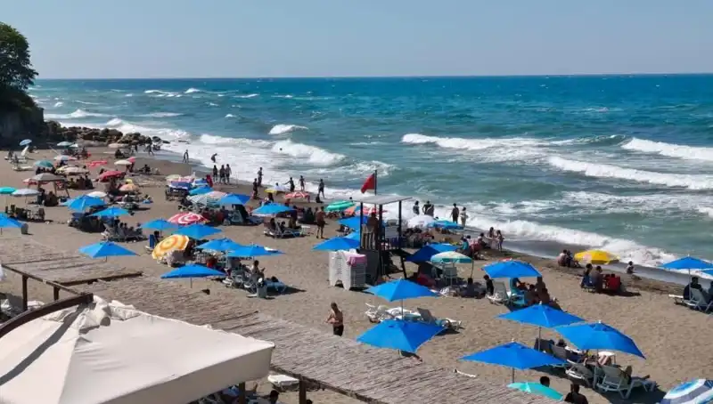 Akçakoca'da Denizde Yüzme Yasağı! Nedenleri ve Alınan Önlemler