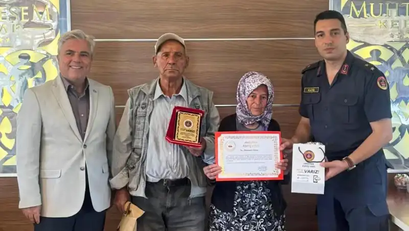 Tek Varlıkları Olan Evi Jandarmaya Bağışlayarak Örnek Oldular