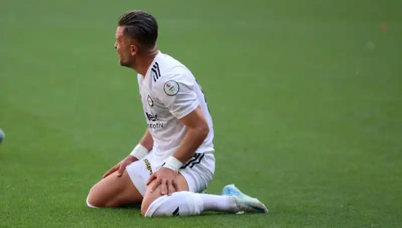Küme Düşme Tehdidiyle Yüz Yüze: Futbol Takımları Haciz ve Puan Silme Cezasıyla Karşı Karşıya!