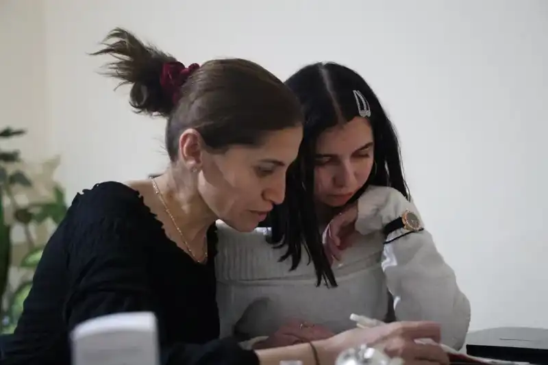 16 Ameliyatla Hayata Tutunan Genç Kadının Zorlu Hikayesi