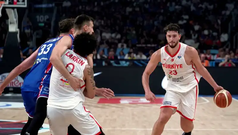 12 Dev Adam, 16. Turda İsveç'i Geçerek Çeyrek Finale Yükseldi!