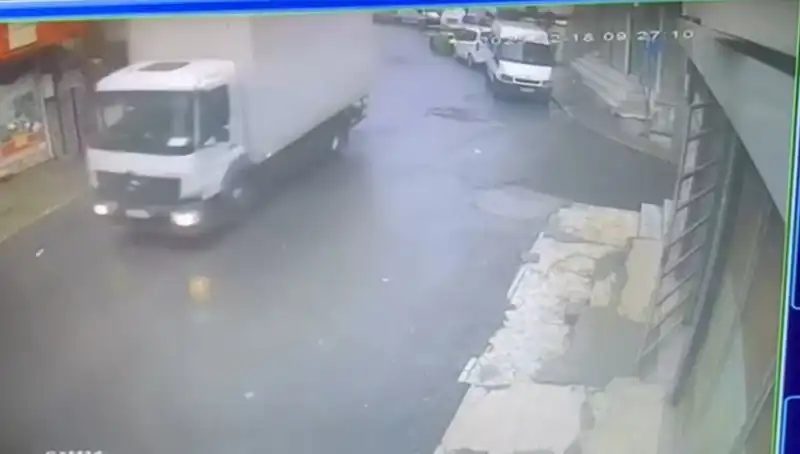 Sahte Polislerin 1,7 Milyon Liralık Gaspı: Olayın Ardındaki Gerçekler