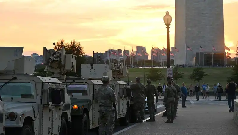 ABD Ordusu, Washington'dan Sonra Chicago'ya Askeri Gücünü Yayacak mı?