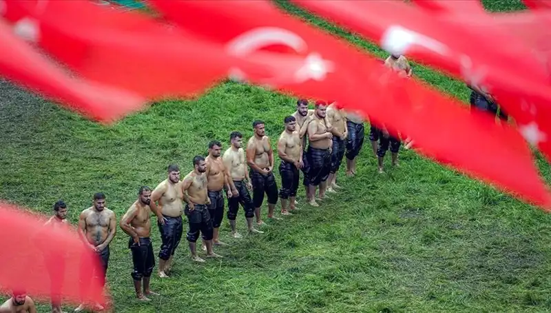 Tarihi Kırkpınar Yağlı Güreşleri 664. Kez Başlıyor: 40 Başpehlivan ve 826 Sporcu Katılıyor
