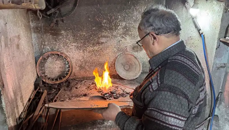 Küçük Dükkan, Büyük Anılar: Baba Mesleğini Yaşatan Oğul