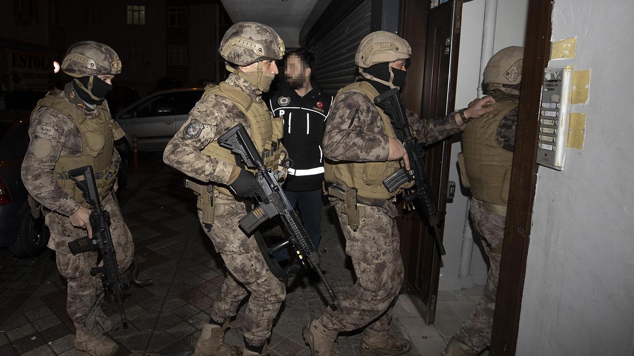 Zehir Tacirlerine Büyük Darbe: 595 Kişi Gözaltında