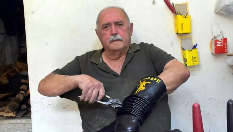 Tireli Hasan Usta: 64 Yıldır Süren Geleneksel Zanaatın Son Temsilcisi
