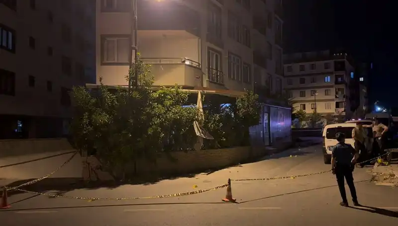 İstanbul'da Kafeye Silahlı Saldırı: Tüyler Ürperten Olayın Ayrıntıları