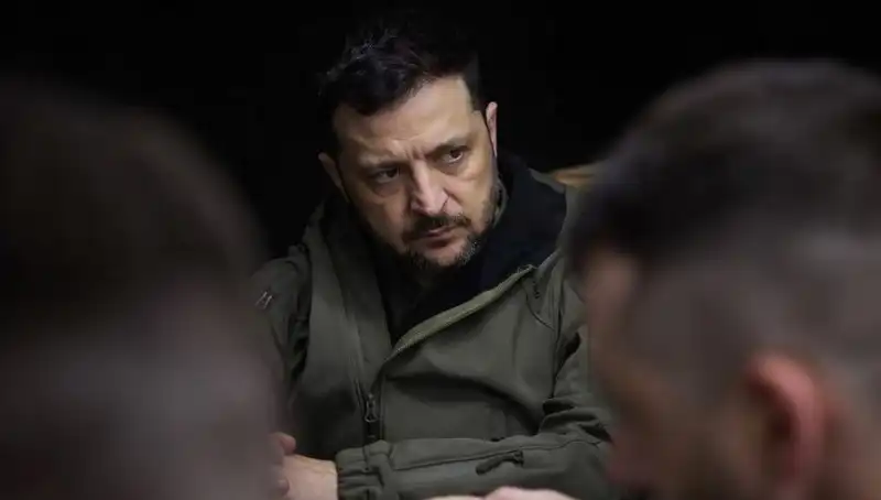 Zelenski, Rusya'nın Kuzey Kore Yapımı Füze Kullanımını Açıkladı!