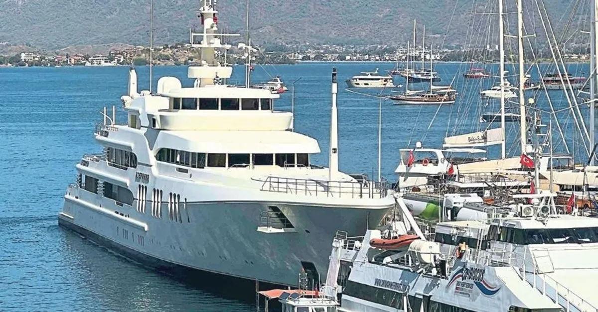 Göz Kamaştıran Mega Yat ‘Ecstasea’ Fethiye Koylarında