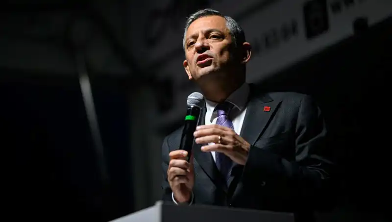 Özgür Özel Emekli İkramiyesine Sert Tepki Gösterdi: İşte Nedeni!