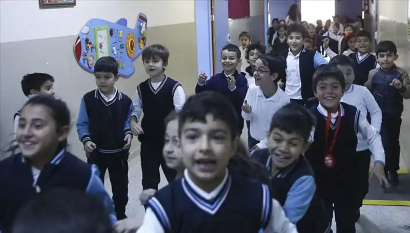2025-2026 Eğitim Yılı Okul Açılış Tarihleri ve Tatil Programı