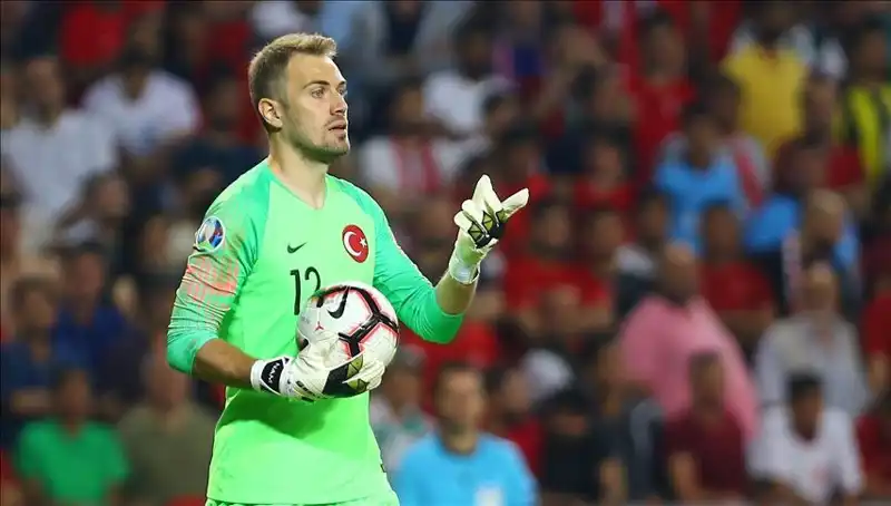 Mert Günok Futbolu Bıraktığı Yaşını Açıkladı: Futbol Kariyerine Veda Tarihi