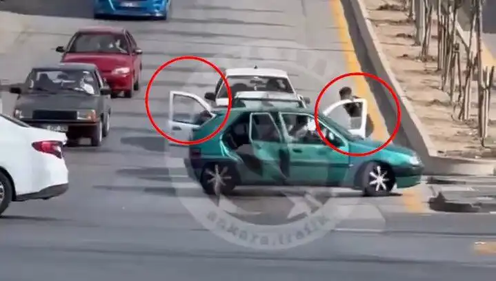 Trafikte Bıçak ve Kılıçlarla Saldırı: Olayın Perde Arkası Nedir?